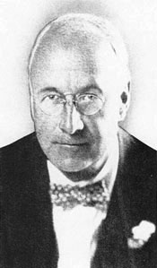 Joseph P. Cotton, senior partner of the Firm throughout our first two decades, handled some of the largest reorganizations of the day. When the Federal Reserve System was organized in 1913, Cotton acted as counsel and established the constitutionality of the Federal Reserve Act in the case of First National Bank v. Union Trust Company (244 U.S. 416).